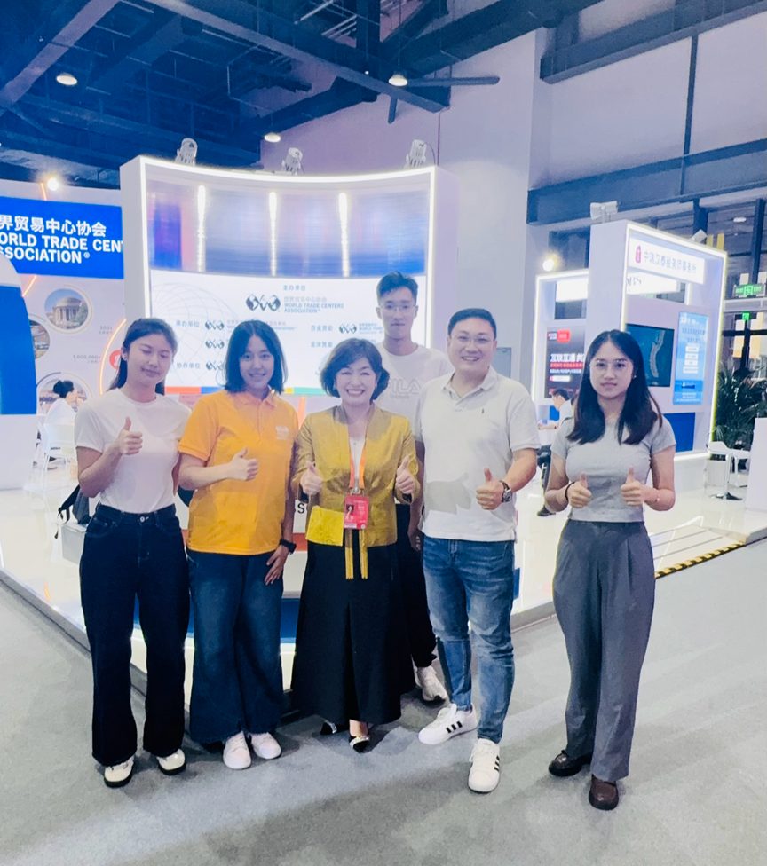 CIFTIS booth scene, Bruce Dong at the WTC Singapore zone