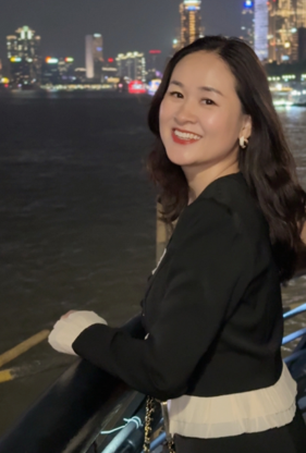 李妮芳